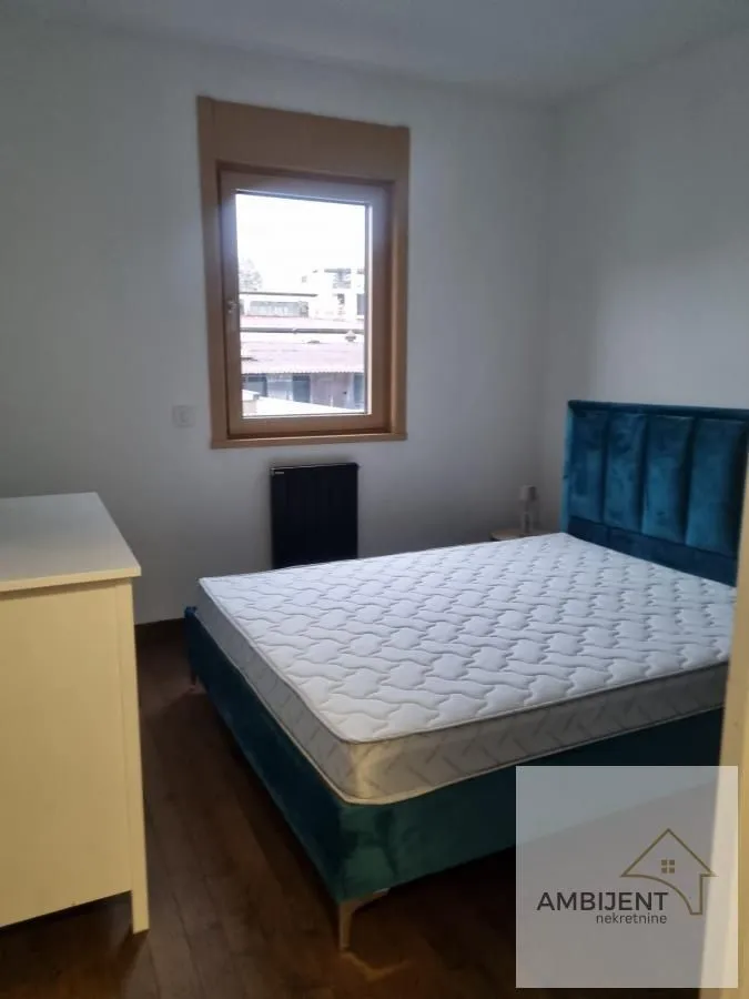 Izdavanje, trosoban stan, 55m², Šumice, Beograd