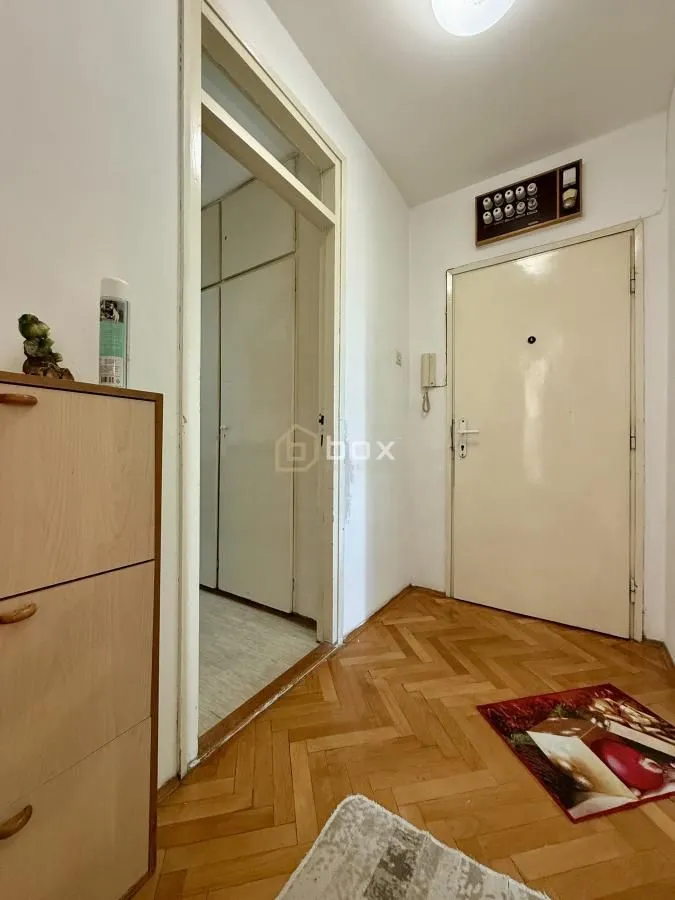 Izdavanje, trosoban stan, 75m², Crveni Pevac, Niš