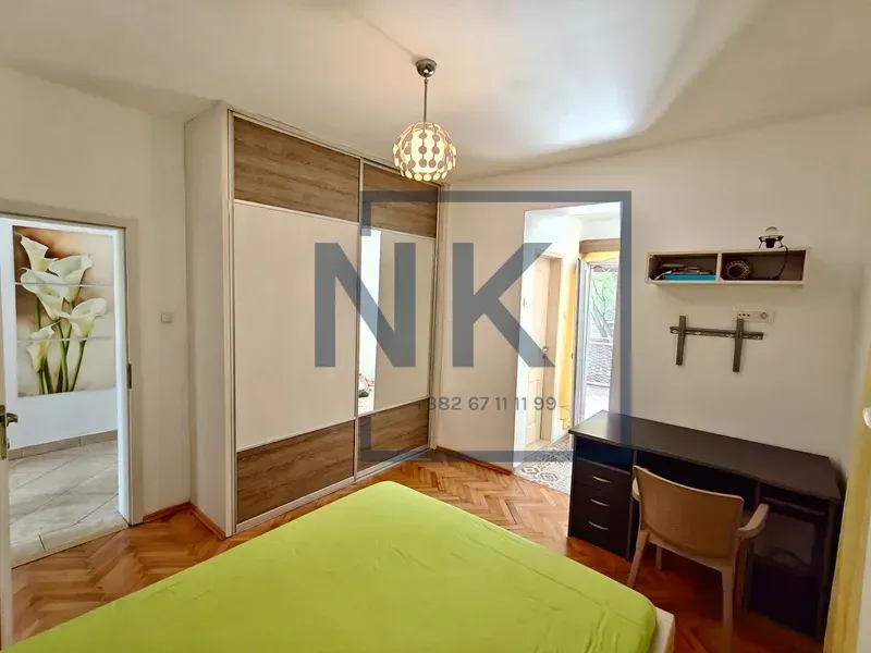 Izdavanje, dvosoban stan, 90m², Stari Aerodrom, Podgorica