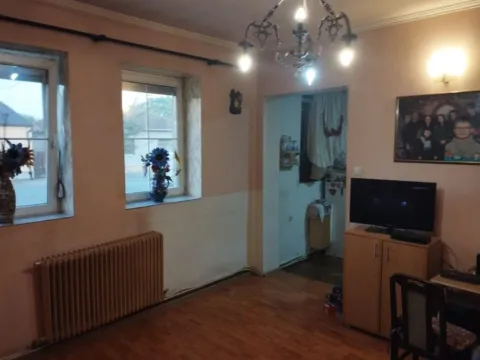 Sale, house, 320m², Kula, Srbija - image 10