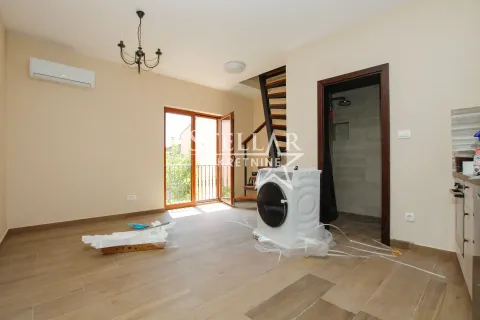 Rent, one bedroom apartment, 35m², Stara Varoš, Podgorica - image 2
