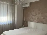 Izdavanje, trosoban stan, 110m², Slavija, Vračar Sve Podlokacije - image 8