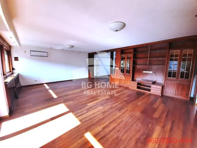 Izdavanje, stan, 215m², Senjak, Beograd