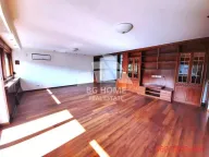 Izdavanje, stan, 215m², Savski Venac, Beograd - image 1