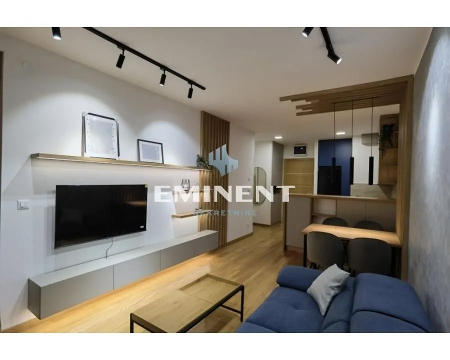Izdavanje, dvosoban stan, 48m², Novi Beograd Blok 65, Novi Beograd Sve Podlokacije