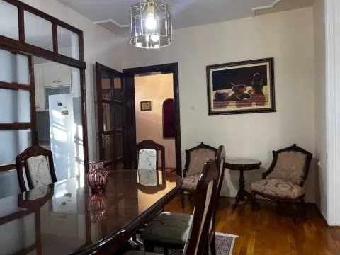 Izdavanje, kuća, 300m², Dedinje Beli Dvor, Dedinje Sve Podlokacije - image 5