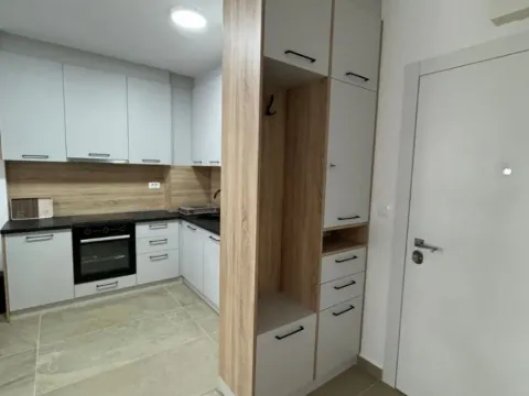 Sale, one bedroom apartment, 45m², Bečići, Budva - image 4