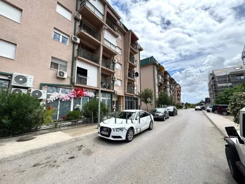 Prodaja, jednosoban stan, 40m², Kod Big Fashion-a, Podgorica - image 9