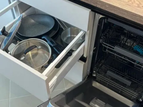 Izdavanje, stan, 55m², Dobrota, Kotor - image 5