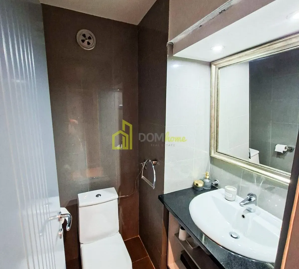 Izdavanje, trosoban stan, 108m², Malo Brdo, Podgorica