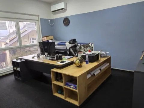 Rent, office space, 22m², Centar, Bijelo Polje - image 4