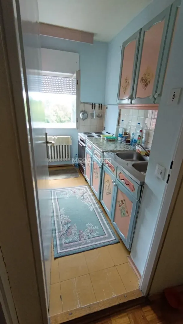 Prodaja, trosoban stan, 85m², Novi Beograd Blok 71, Novi Beograd Sve Podlokacije