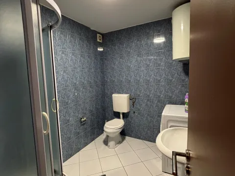 Rent, two bedroom apartment, 60m², 1 maj, Podgorica - image 10