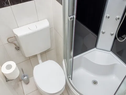 Izdavanje, dvosoban stan, 70m², Preko Morače, Podgorica - image 8