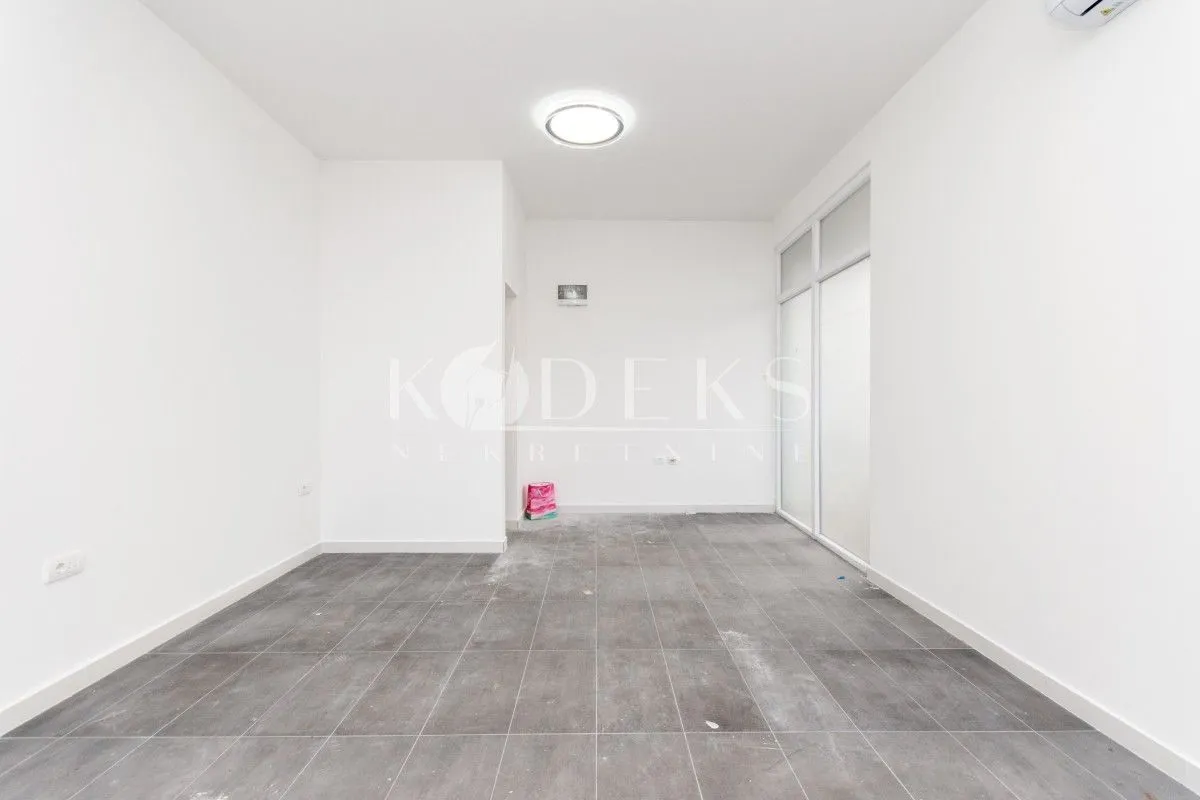 Rent, office space, 22m², Stari Aerodrom, Podgorica