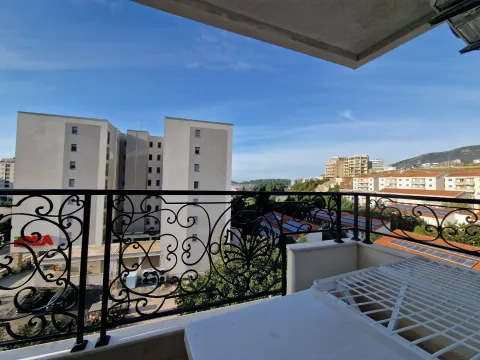 Izdavanje, jednosoban stan, 45m², Bečići, Budva - image 12