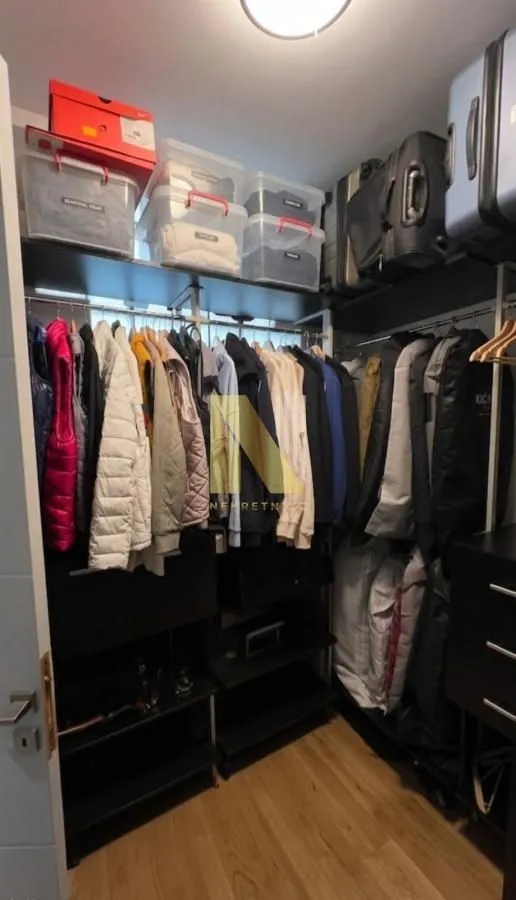 Prodaja, četvorosoban stan, 150m², Liman 3, Novi Sad Sve Podlokacije
