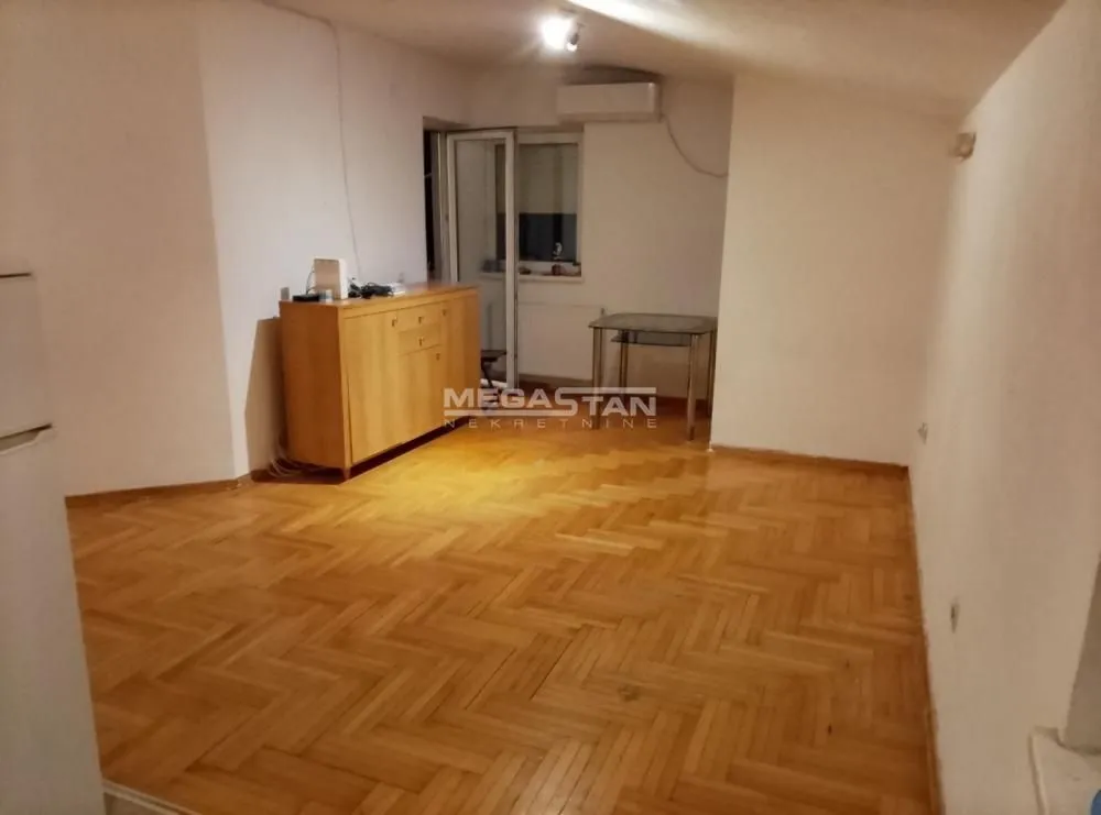 Rent, one bedroom apartment, 43m², Petlovo Brdo, Beograd