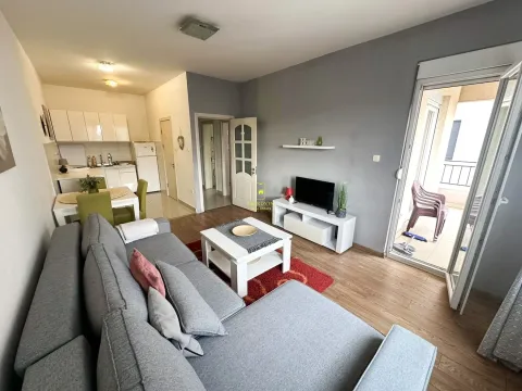 Rent, two bedroom apartment, 64m², City Kvart, Podgorica - image 2