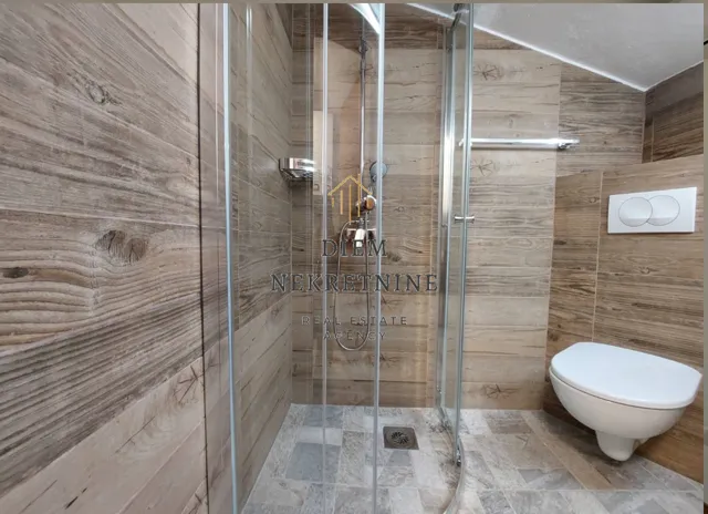 Izdavanje, garsonjera, 35m², Kavač, Kotor