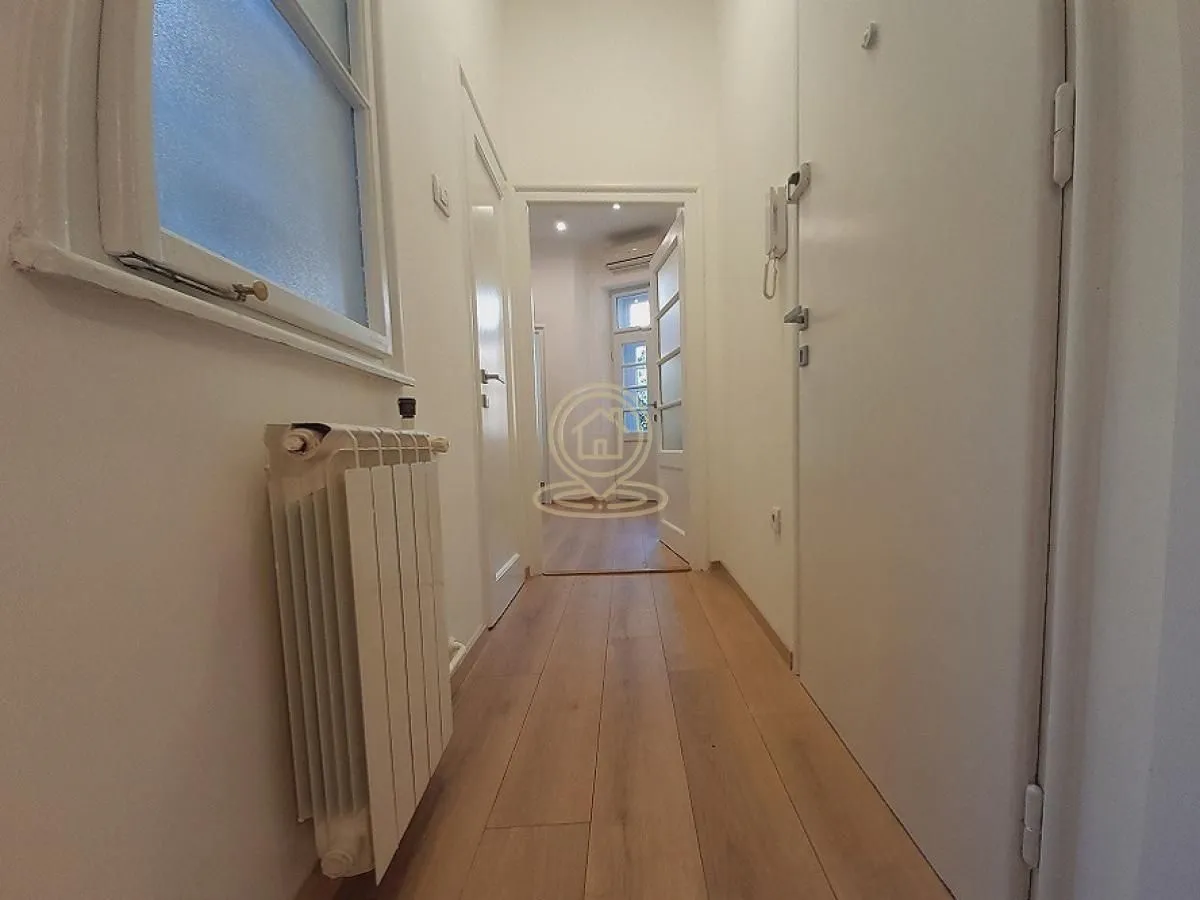 Rent, office space, 87m², Kalenić Pijaca, Vračar Sve Podlokacije