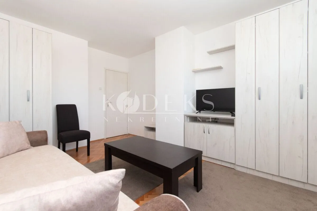 Izdavanje, garsonjera, 25m², Preko Morače, Podgorica