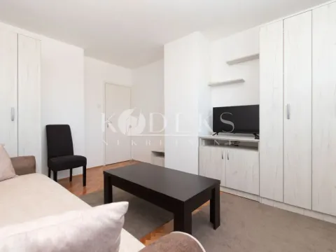 Izdavanje, garsonjera, 25m², Preko Morače, Podgorica - image 1