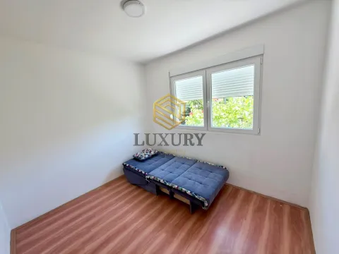 Rent, three bedroom apartment, 100m², Stari Aerodrom, Podgorica - image 5