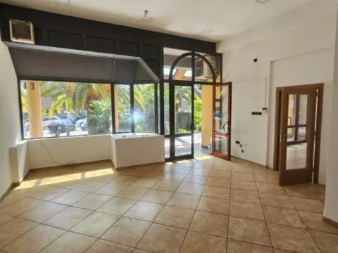 Izdavanje, poslovni prostor, 160m², Centar, Podgorica - image 5