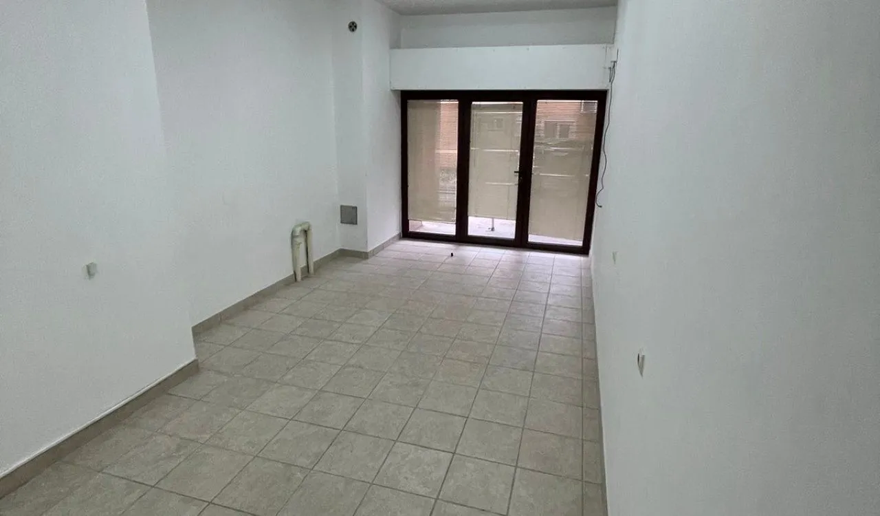 Izdavanje, poslovni prostor, 32m², Podgorica, Crna Gora