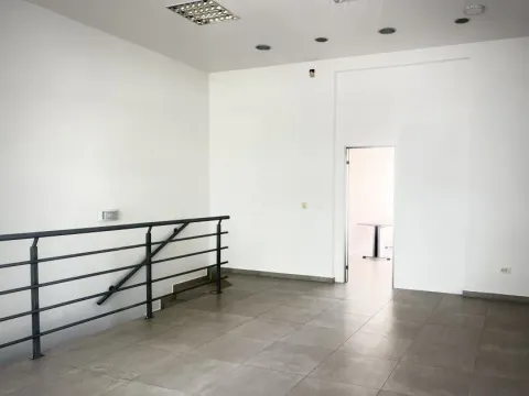 Sale, office space, 100m², Tološka šuma, Podgorica - image 2