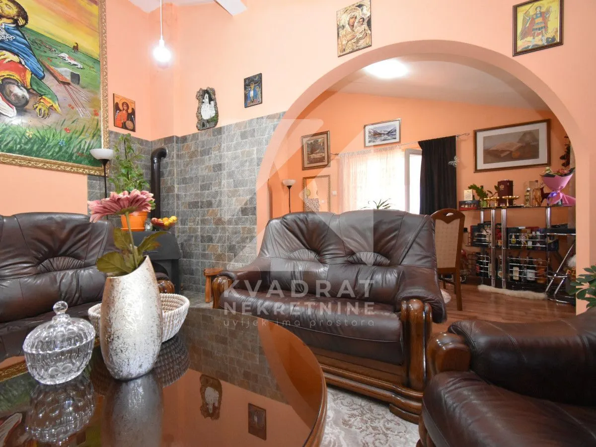 Prodaja, kuća, 300m², Donja Gorica, Podgorica