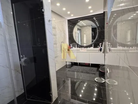 Sale, house, 230m², Tatarsko brdo, Petrovaradin - image 18