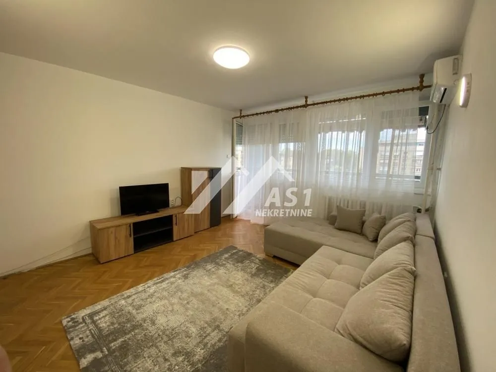 Izdavanje, dvosoban stan, 66m², Bulevar Oslobodjenja, Novi Sad Sve Podlokacije