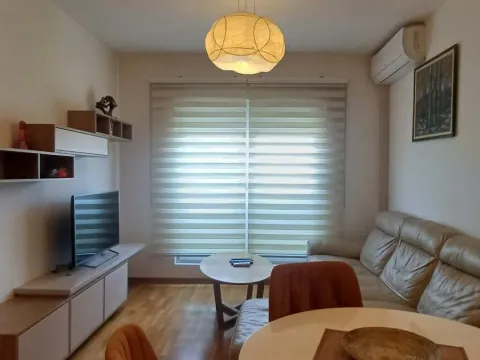 Prodaja, jednosoban stan, 40m², Centar, Nikšić - image 9