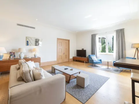 Rent, two bedroom apartment, 131m², Porto Montenegro, Tivat - image 8