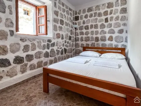 Prodaja, dvosoban stan, 87m², Perast, Kotor - image 9