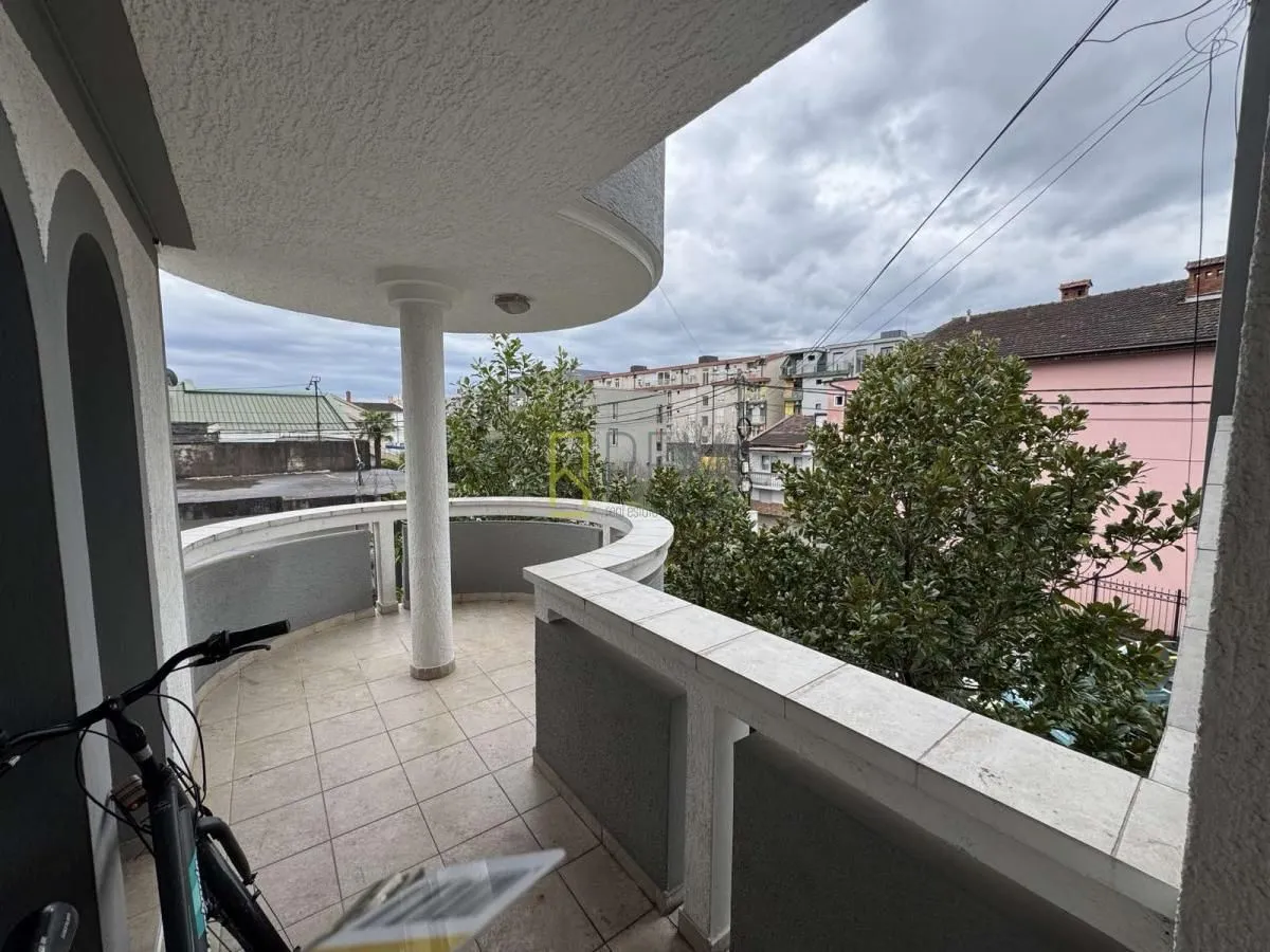 Rent, office space, 120m², Podgorica, Crna Gora