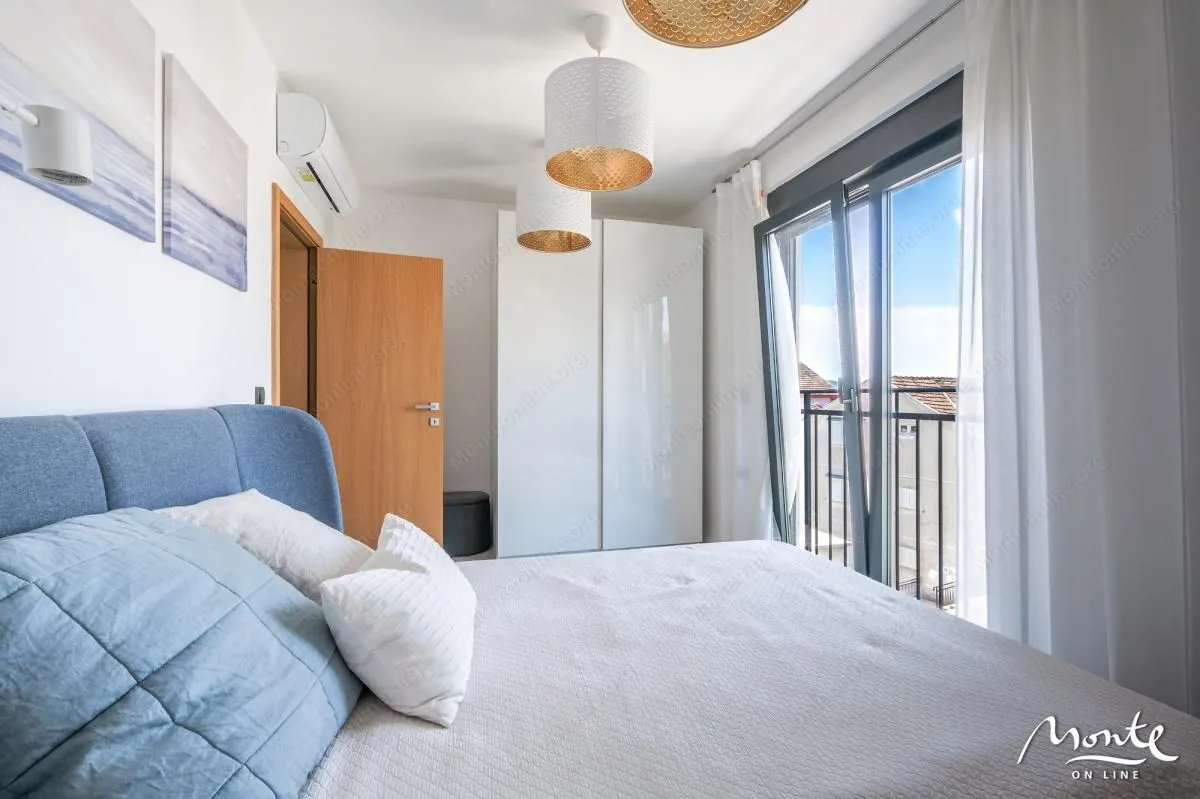 Sale, three bedroom apartment, 77m², Centar, Tivat