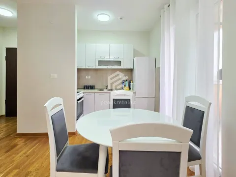 Rent, one bedroom apartment, 47m², City Kej, Podgorica - image 4