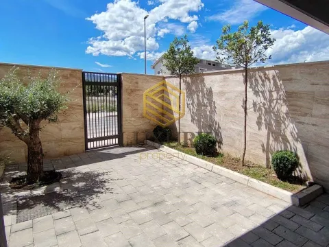 Rent, one bedroom apartment, 35m², Zabjelo, Podgorica - image 8