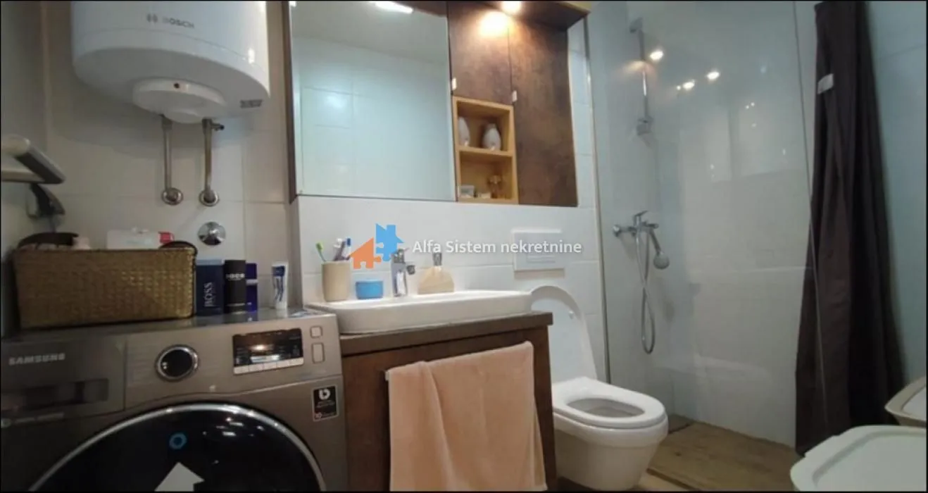 Sale, three bedroom apartment, 96m², Novi Beograd Blok 67, Novi Beograd Sve Podlokacije