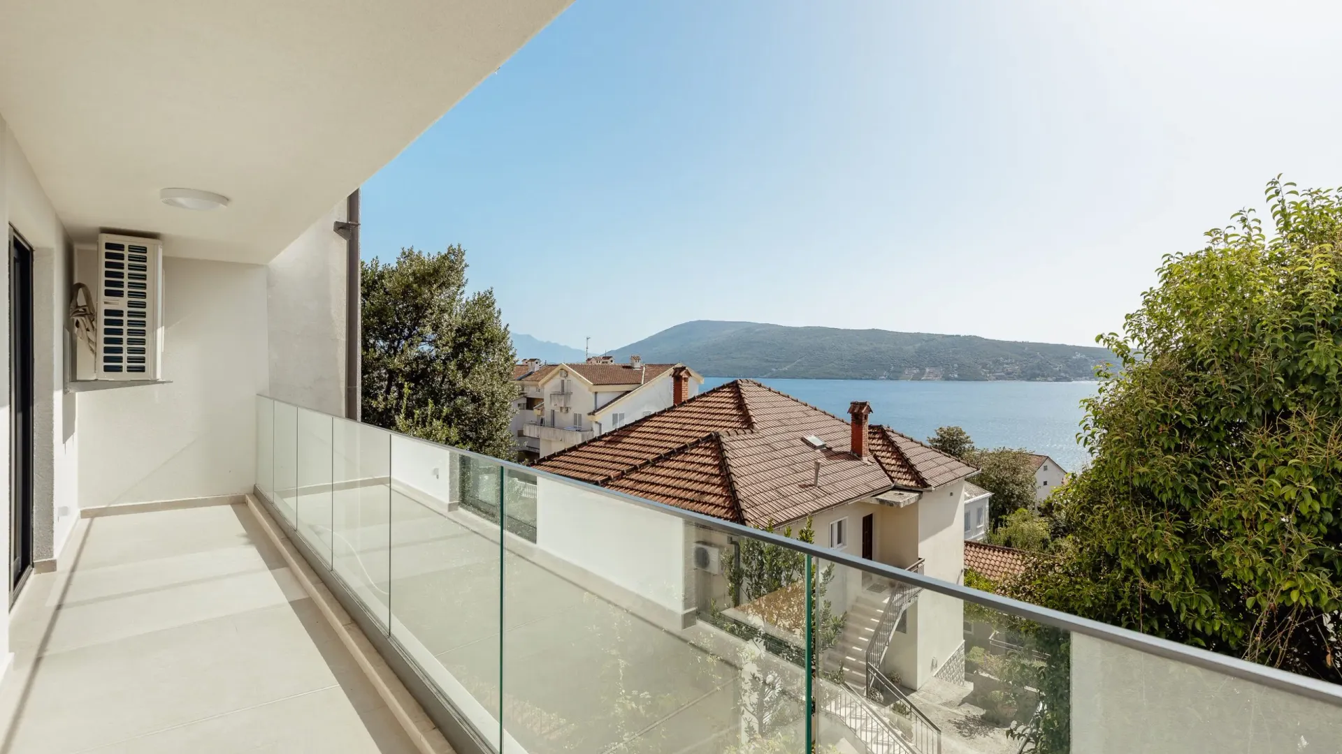 Prodaja, dvosoban stan, 180m², Kotor, Crna Gora
