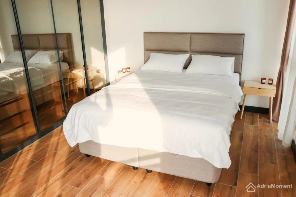 Sale, two bedroom apartment, 155m², Sveti Stefan, Budva