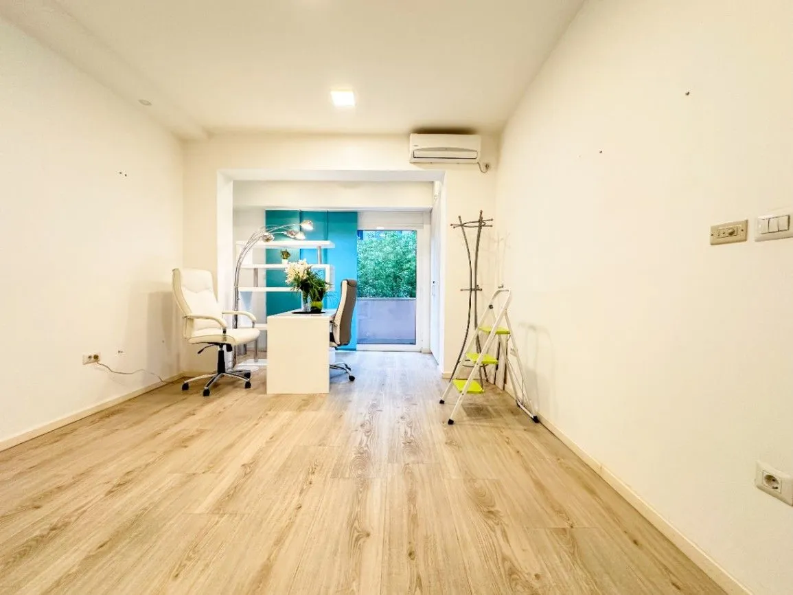 Rent, office space, 70m², Centar, Podgorica
