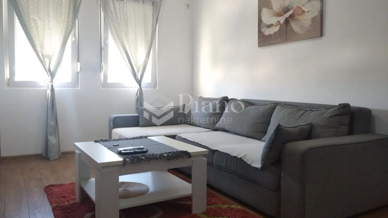 Izdavanje, dvosoban stan, 61m², Podgorica, Crna Gora