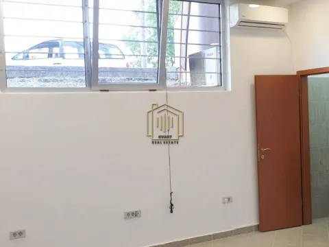 Izdavanje, poslovni prostor, 24m², Pobrežje, Podgorica - image 5
