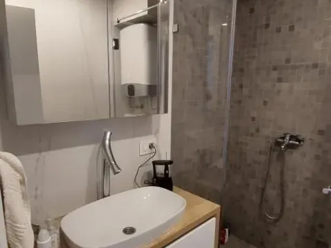 Izdavanje, trosoban stan, 70m², Vračar Hram, Vračar Sve Podlokacije - image 12