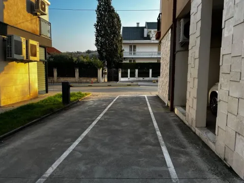 Rent, office space, 92m², Nova Dalmatinska, Podgorica - image 15