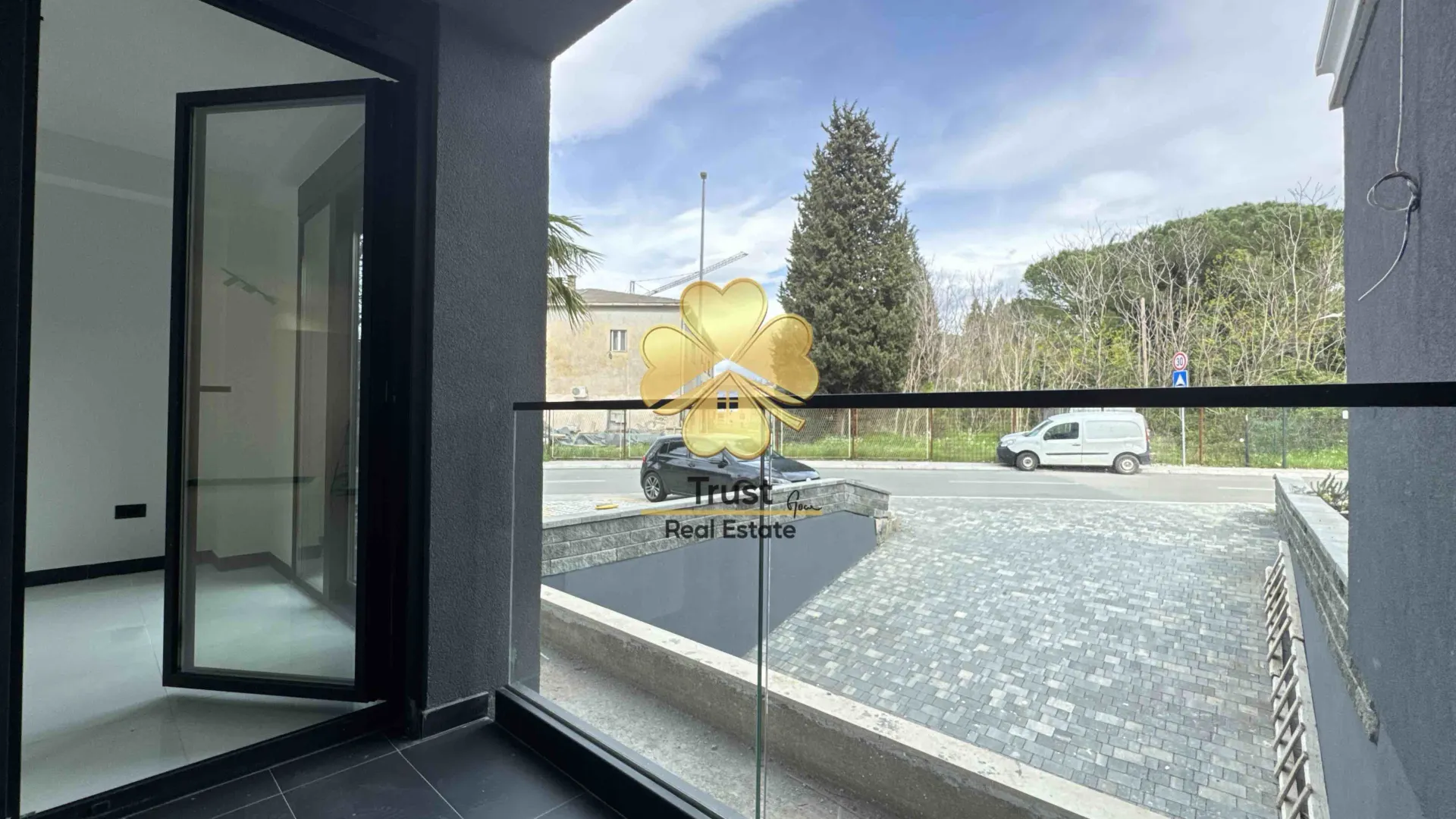 Rent, office space, 42m², Zagorič, Podgorica